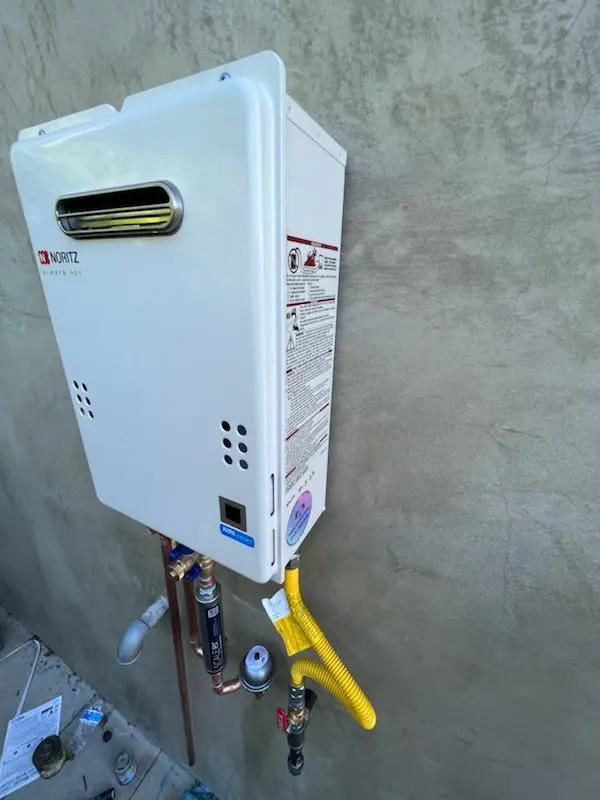 Tankless water heater installation for Fortuna homes